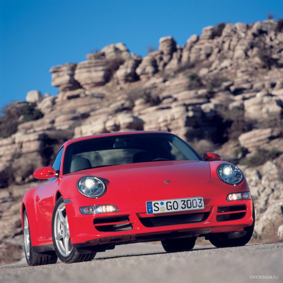  Porsche 911 Carrera 4 2005 года  (фото 8 из 18)
